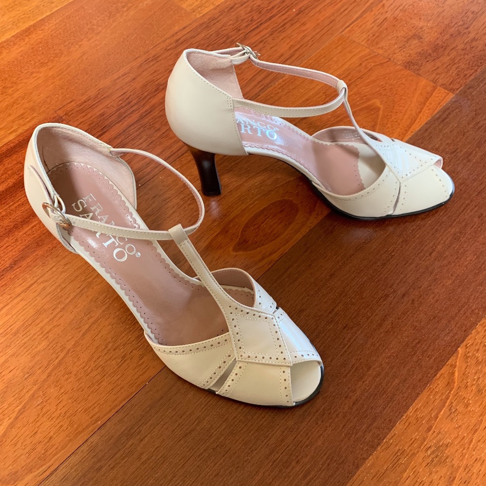 Franco Sarto Cream T-Strap Peep Toe Heels - 7.5M